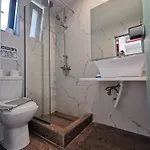 Artemis Apartahotel
