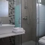 Artemis Apartahotel