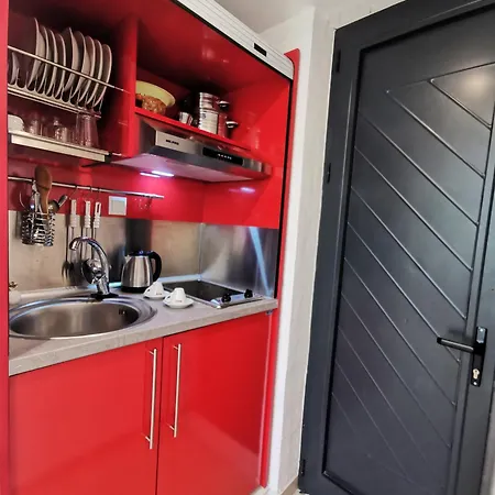 Artemis アパートホテル 3*