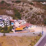 Aparthotel Artemis 3*
